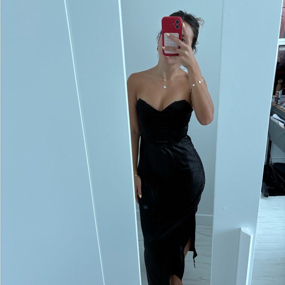 Zara Black Sweetheart Bodycon Gown